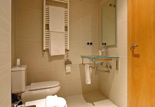 Apartment in Valencia / València - Marina Real 2 bedrooms apt. - 5 ppl Apartment in Valencia / València - Marina Real 2 bedrooms apt. - 5 ppl