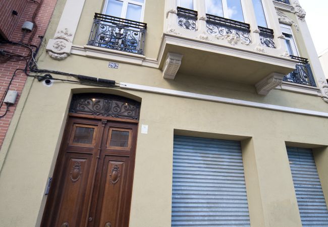 Apartment in Valencia - Marina Real 2 bedrooms with terrace - 5 ppl Apartment in Valencia - Marina Real 2 bedrooms with terrace - 5 ppl